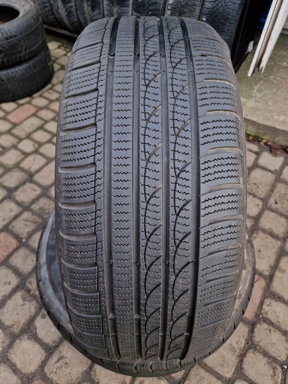 з б/у 225/55R17 Tracmax Ice-Plus S210 2422 5.5-6мм