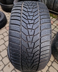 з б/у 235/40R18 Hankook Winter I*Cept Evo3 W330 1922 6.5-7.5мм