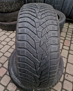 з б/у 215/55R18 Yokohama BluEarthWinter V905 0320 5-6мм