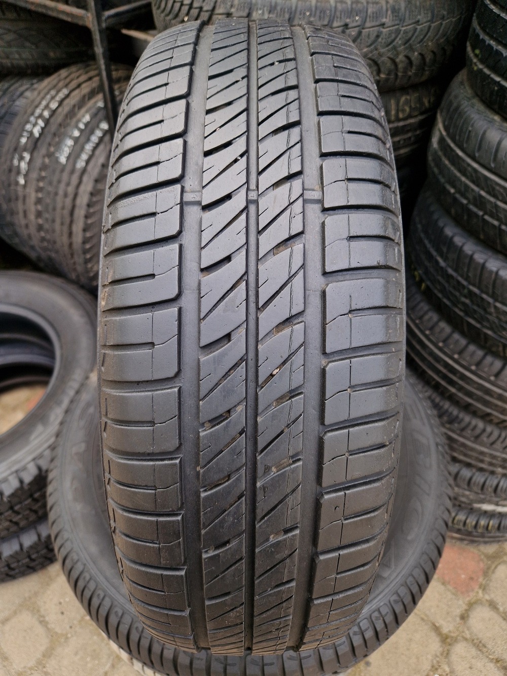л б/у 185/65R15 Debica Passio 2 0317 5-5.5мм