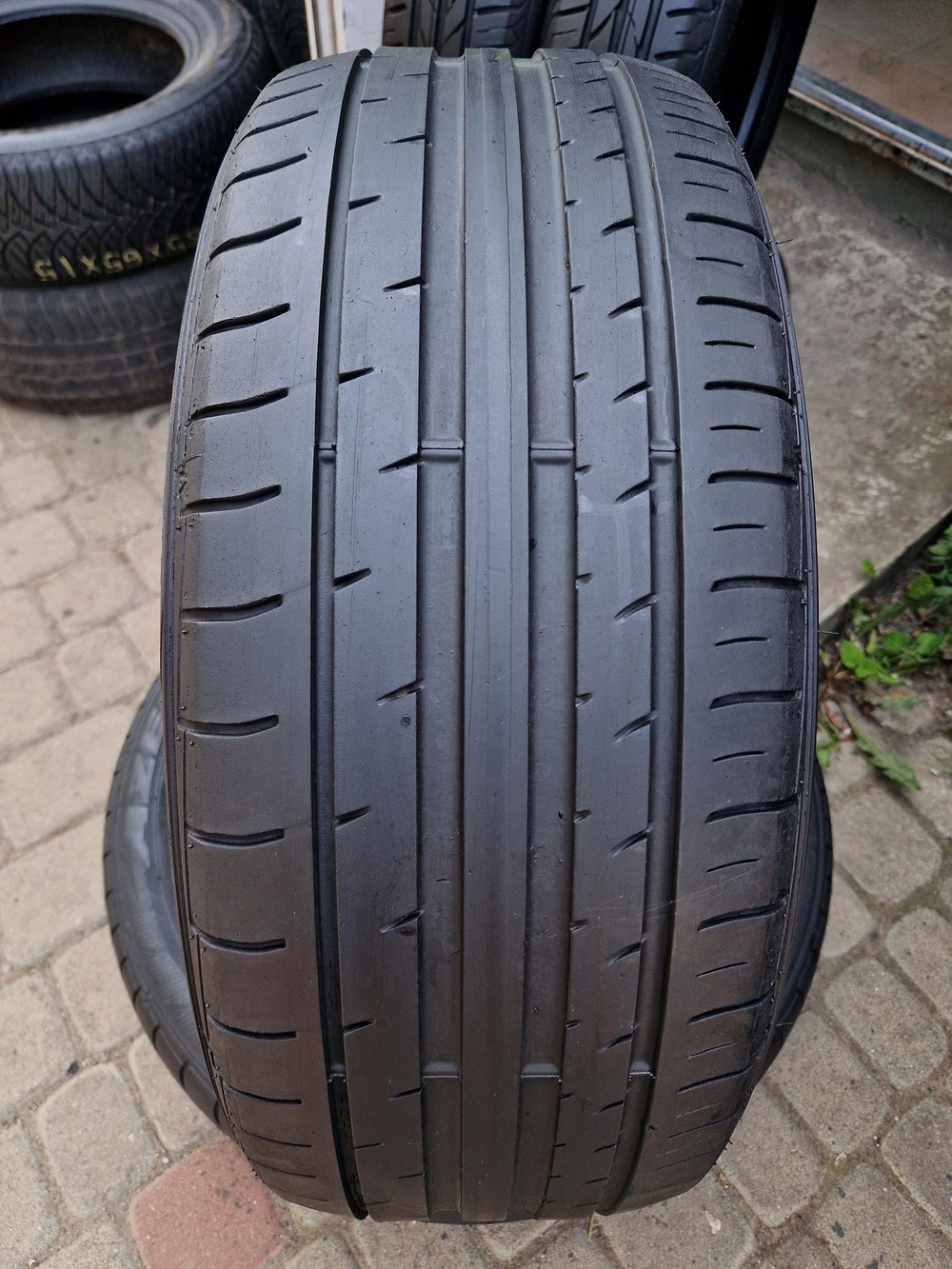 л б/у 215/50R18 Falken Azenis FK453CC 5217 4.5-5мм