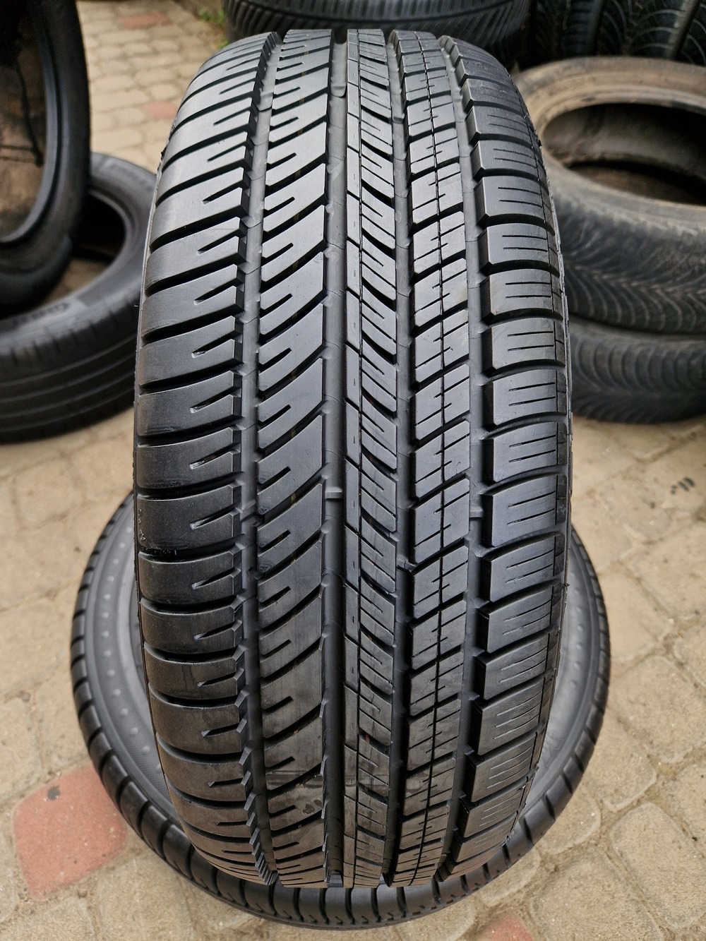 л б/у 195/60R15 Michelin Energy XH1 0300 7-8мм