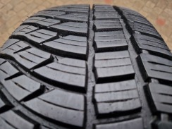 в б/у 205/70R15 Kleber Citilander 4615 6мм; 7-7.5мм. Фото 3