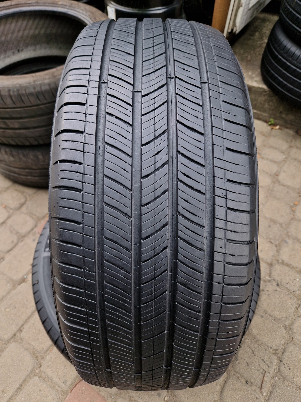 в б/у 235/55R17 Michelin Energy Saver A/S 1818 4.5-5.5мм
