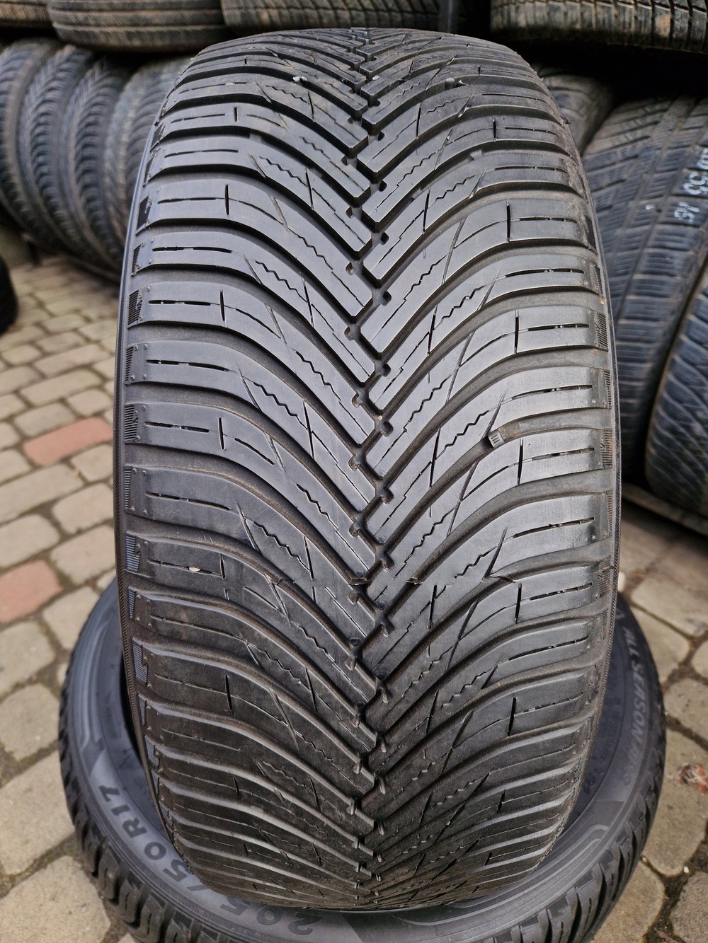 в б/у 205/50R17 Maxxis Premitra All Season AP3 1922 6-6.5мм