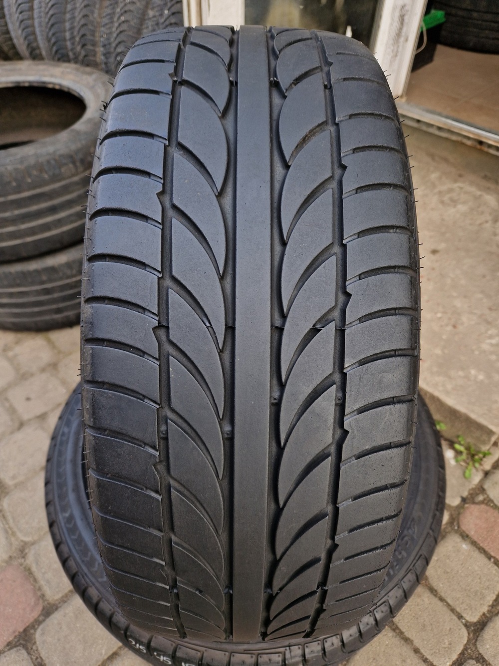 л б/у 215/45R18 Achilles ATR Sport 4918 5мм