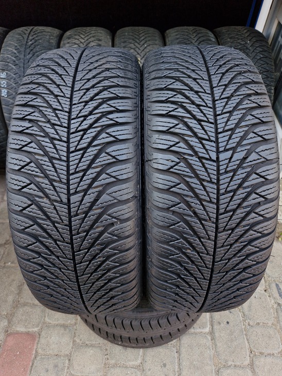 Шины 185 55 R15 зима Б/У