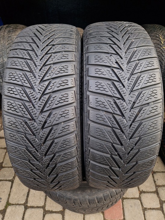 Шини 185 60 R15 БУ