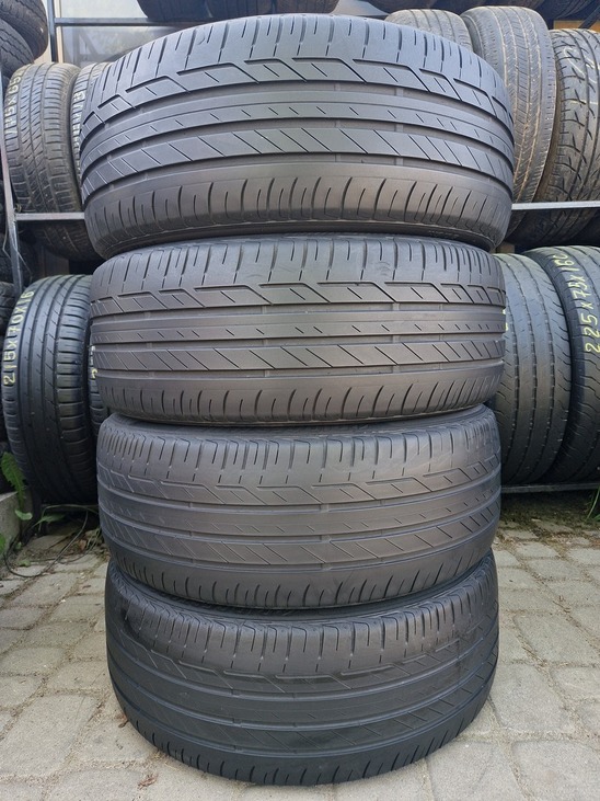 Шины 225 45 R19 зима Б/У