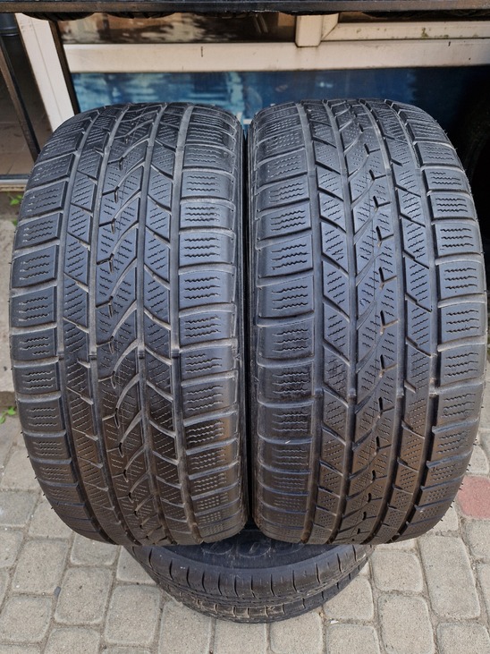 Шины 225 55 R16 зима БУ